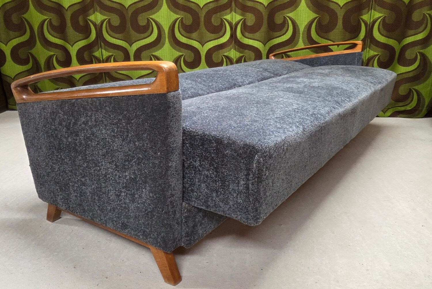 Vintage 1960s daybed sofa bed