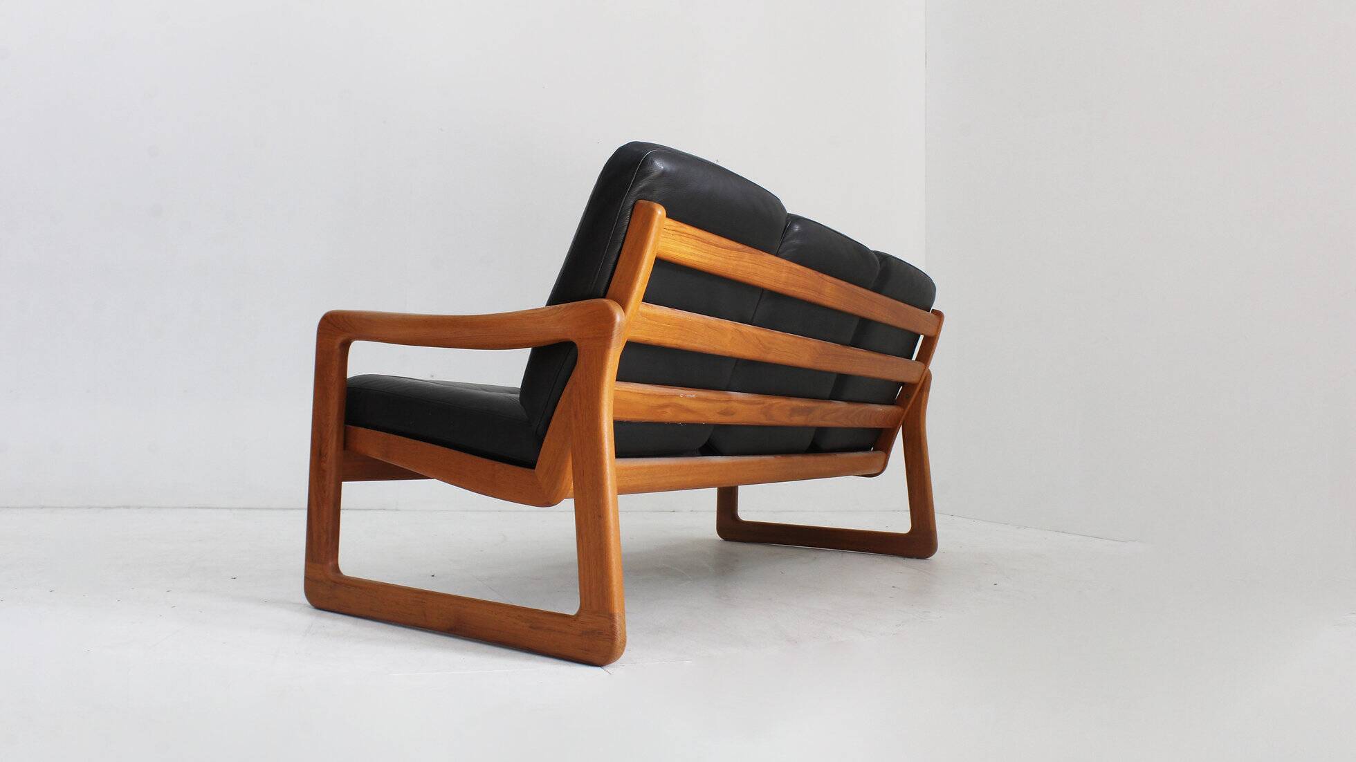 Vintage mid-century sofa solid teak Holstebro MöbelFabrik 1960s