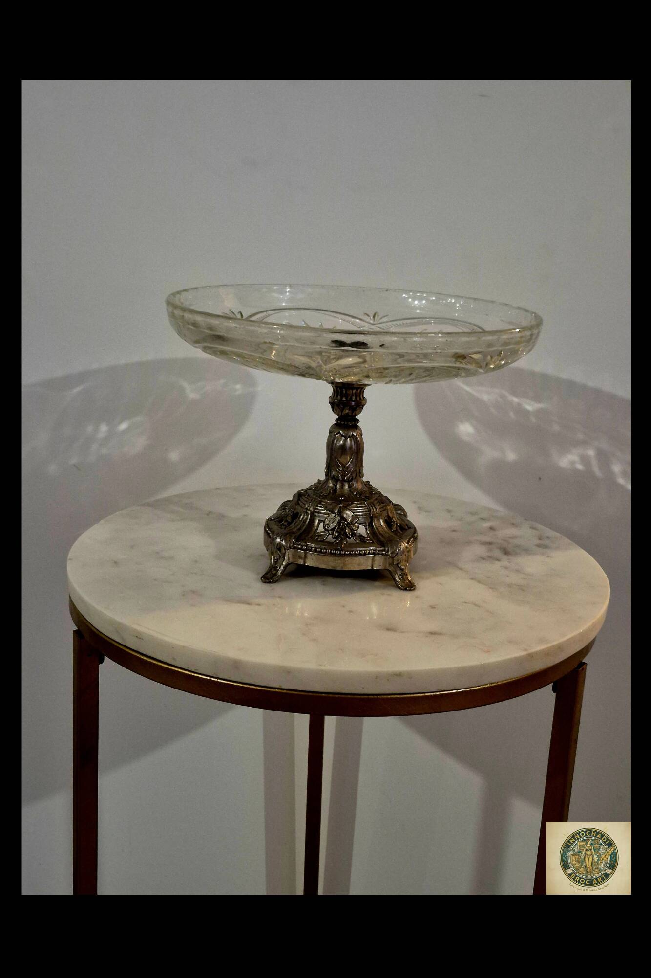 Cake stand or fruit bowl