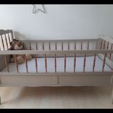 Old baby bed