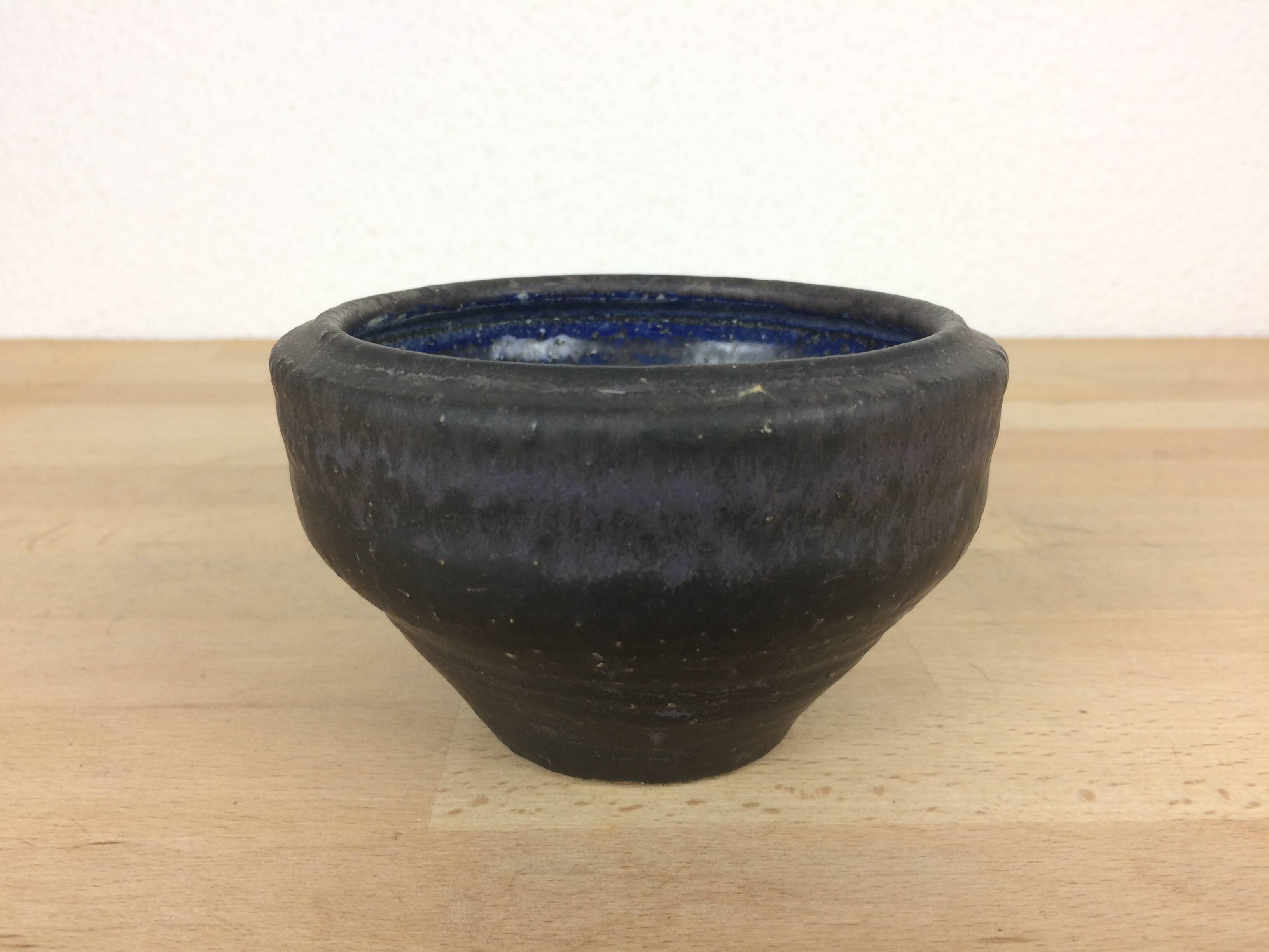 Scandinavian ceramic pocket emptier by Mobach