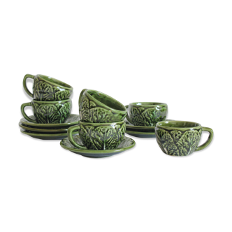 6 coffee cups cabbage leaves in vintage slurry