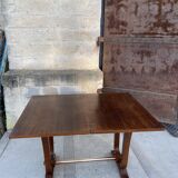 Art Deco wallet table