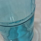 Bouteille en verre turquoise