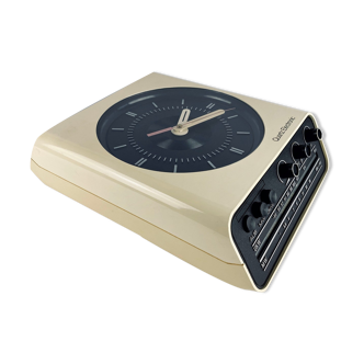 Space Age vintage Intercord QE 11 Quartz electronic clock with radio