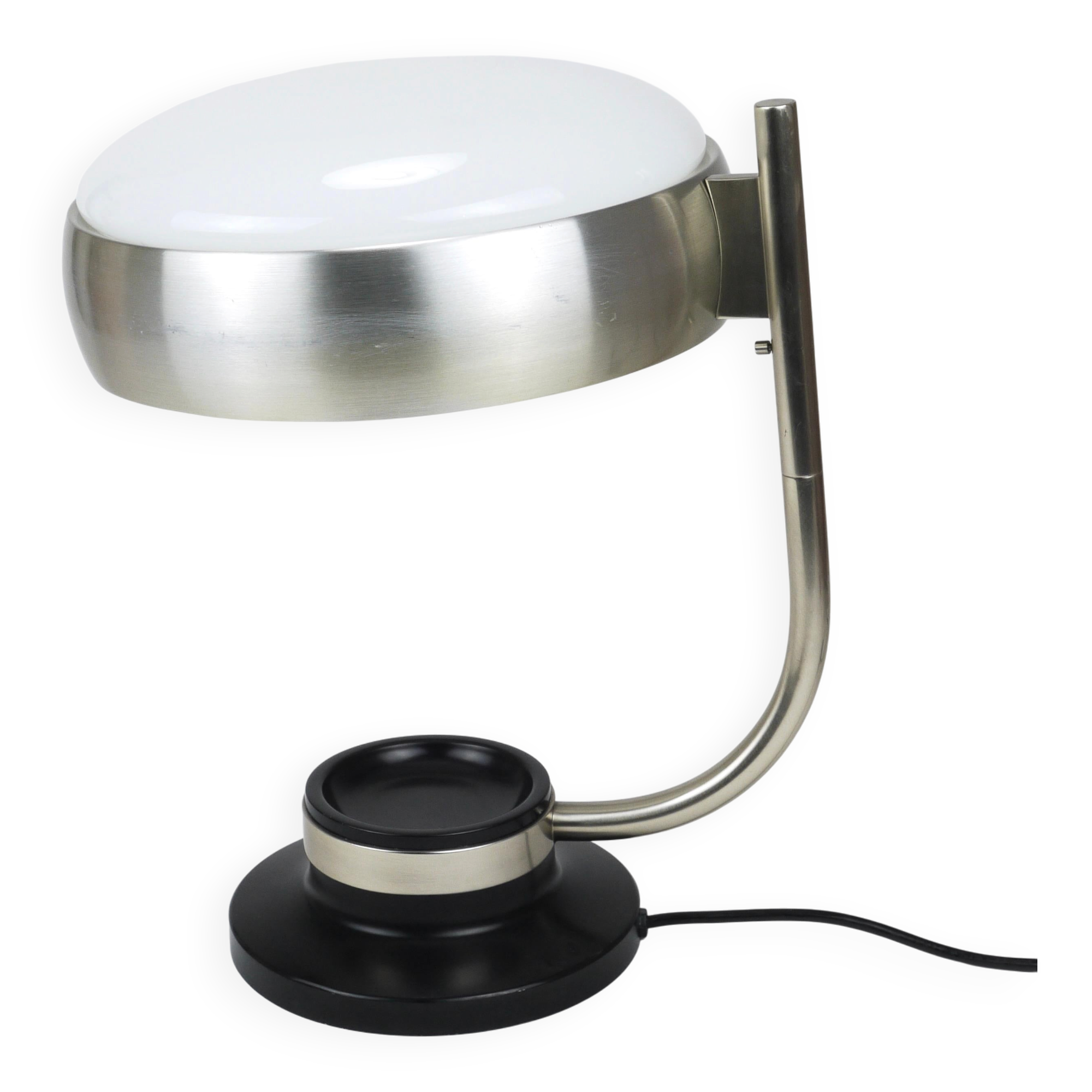 Oscar Torlasco black and nickel swivel desk lamp, Lumi Milano, Italy, 1960s.