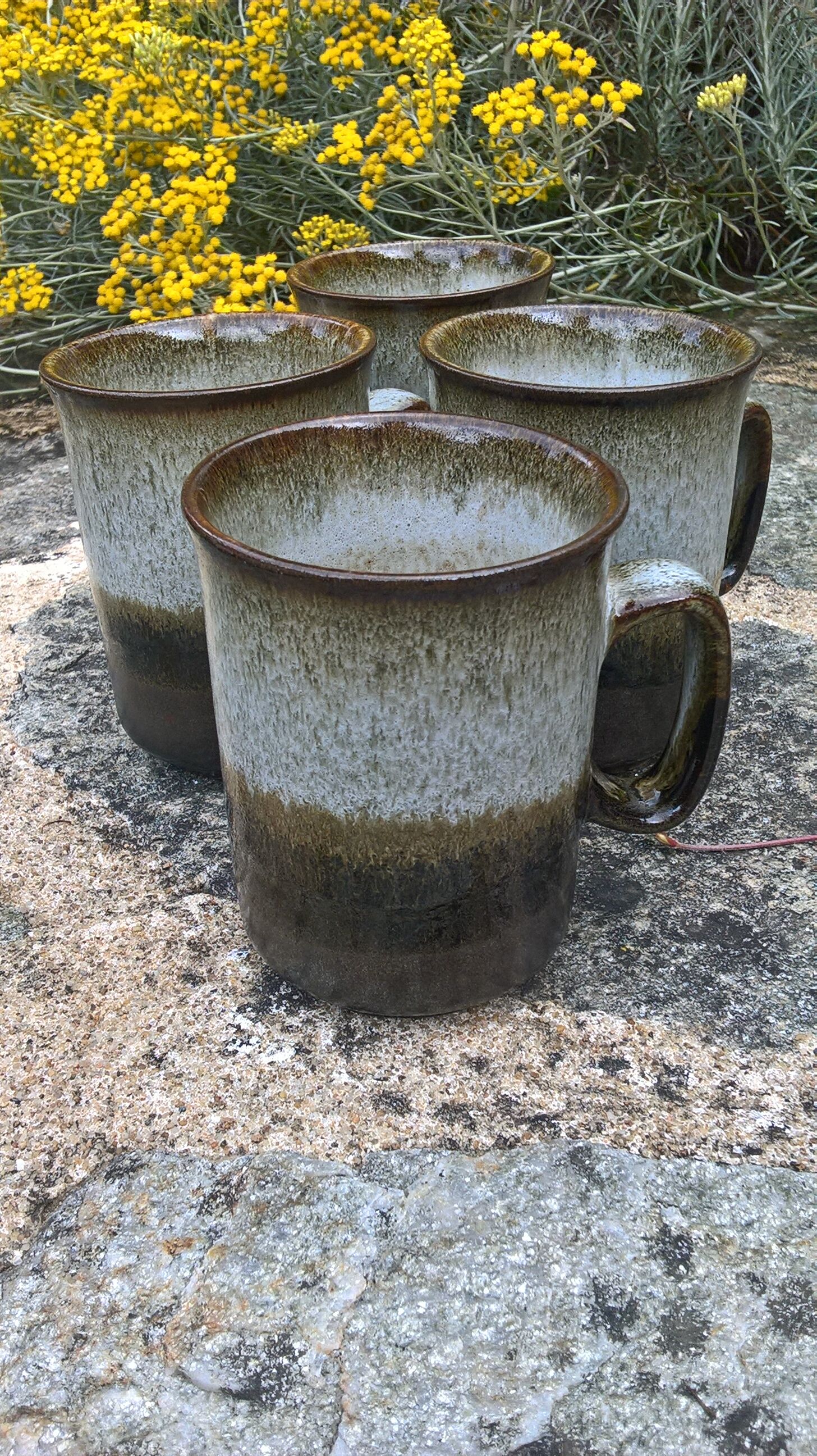 Quatre tasses en grès écossais Dunoon