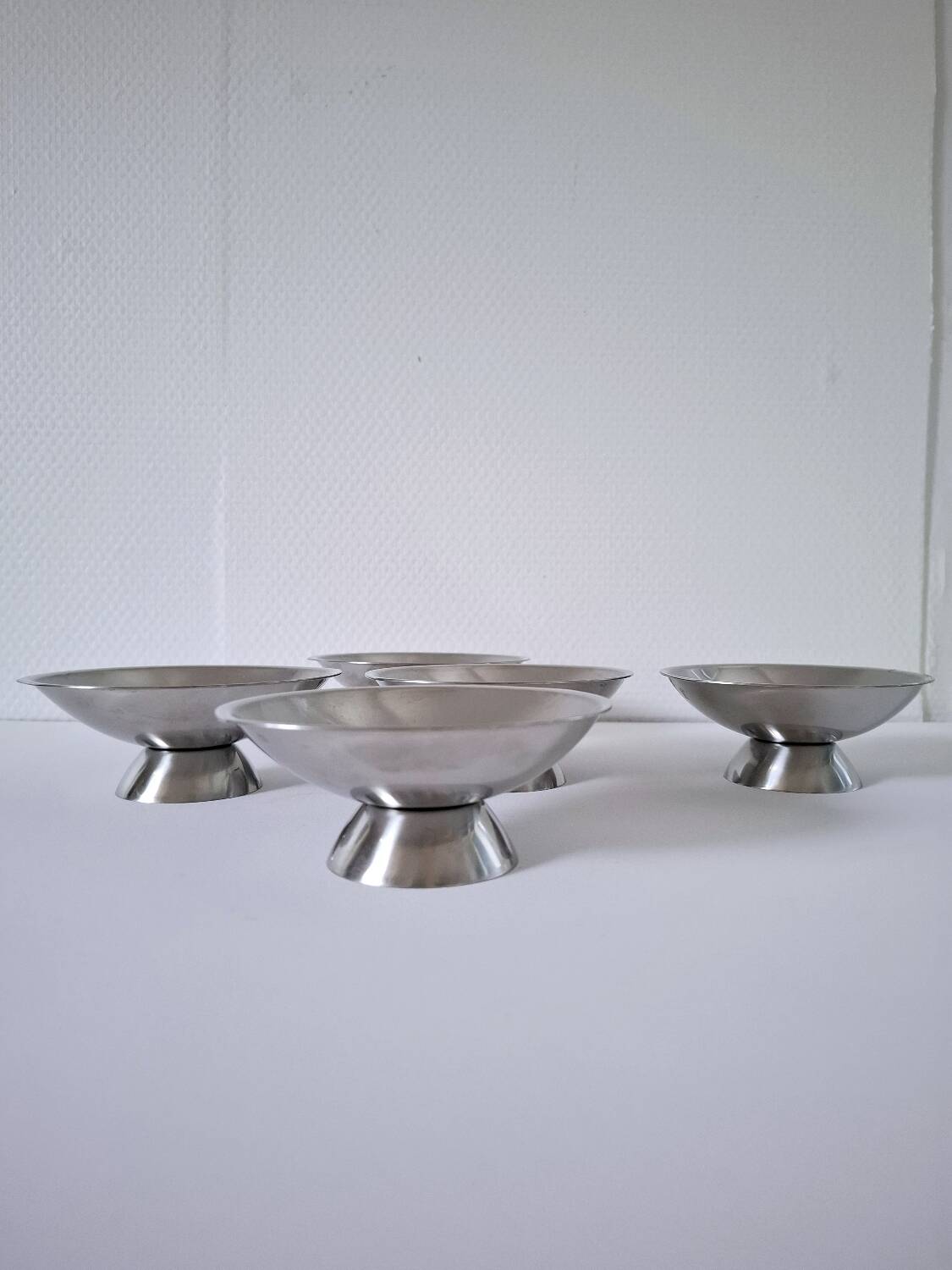 Guy Degrenne stainless steel cups