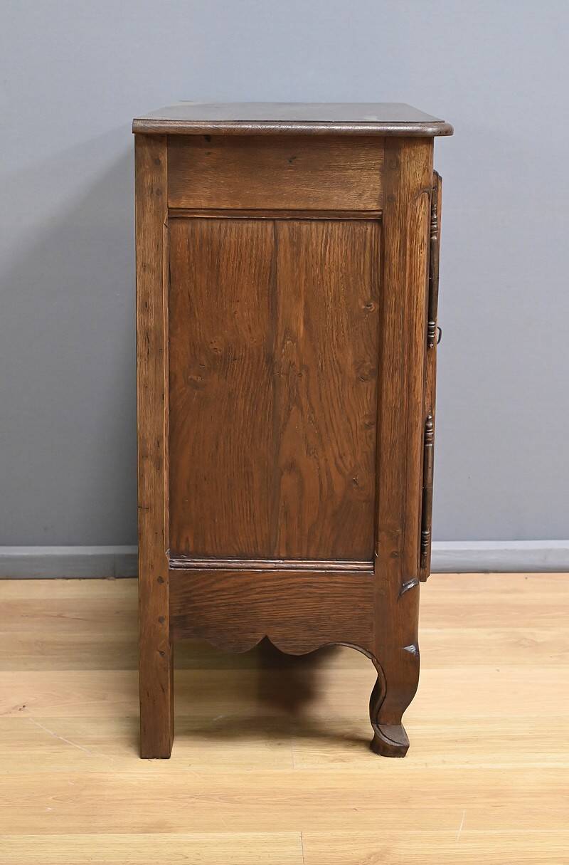 Solid oak sideboard, Louis XV style – Mid-19th century