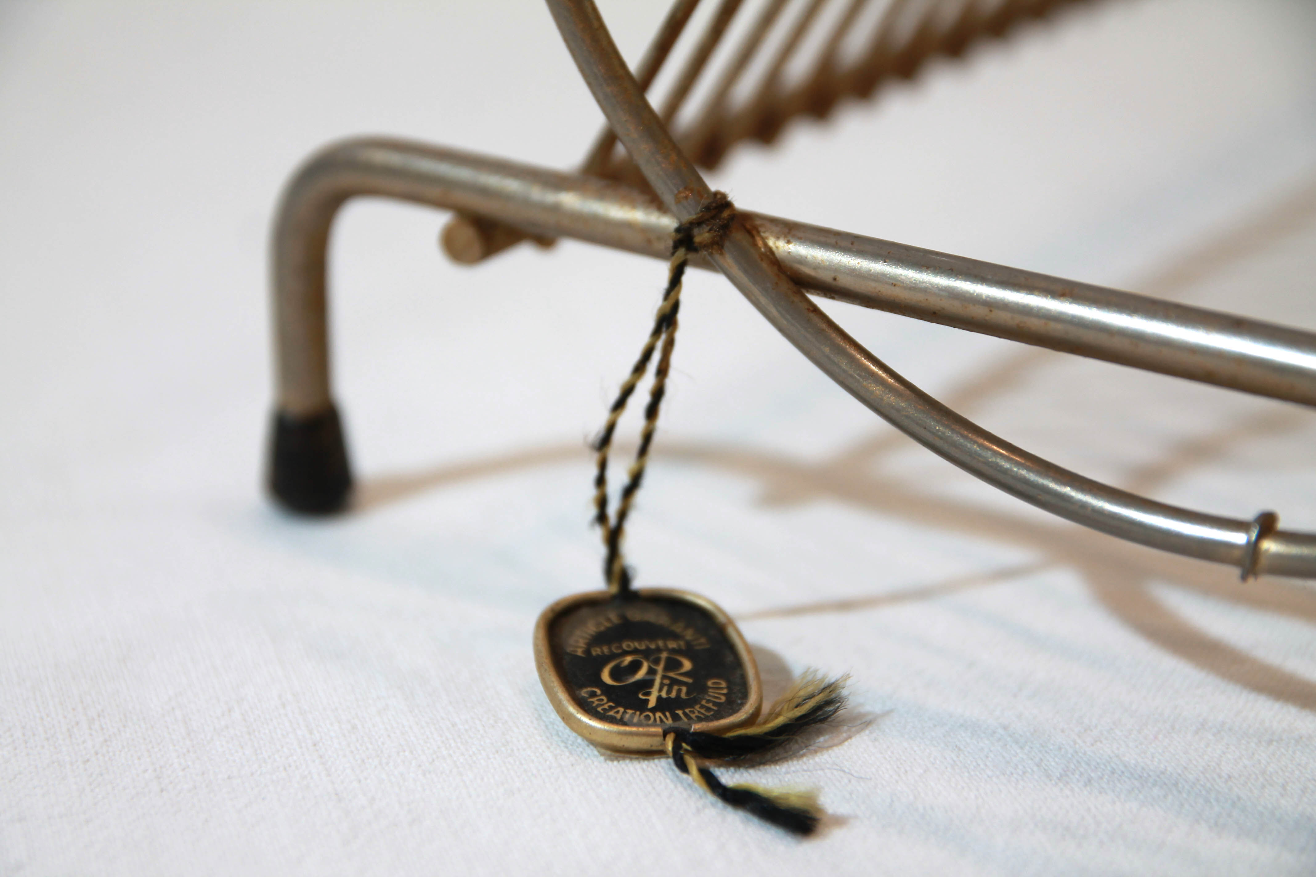 Gold metal range-disc