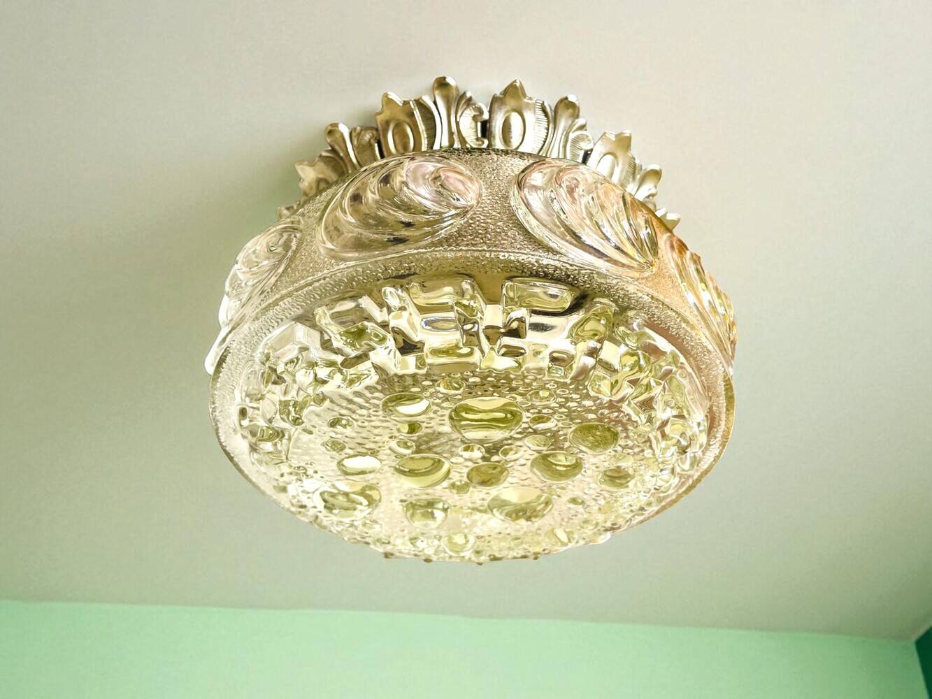 Decorative flush mount wall or ceiling lamp