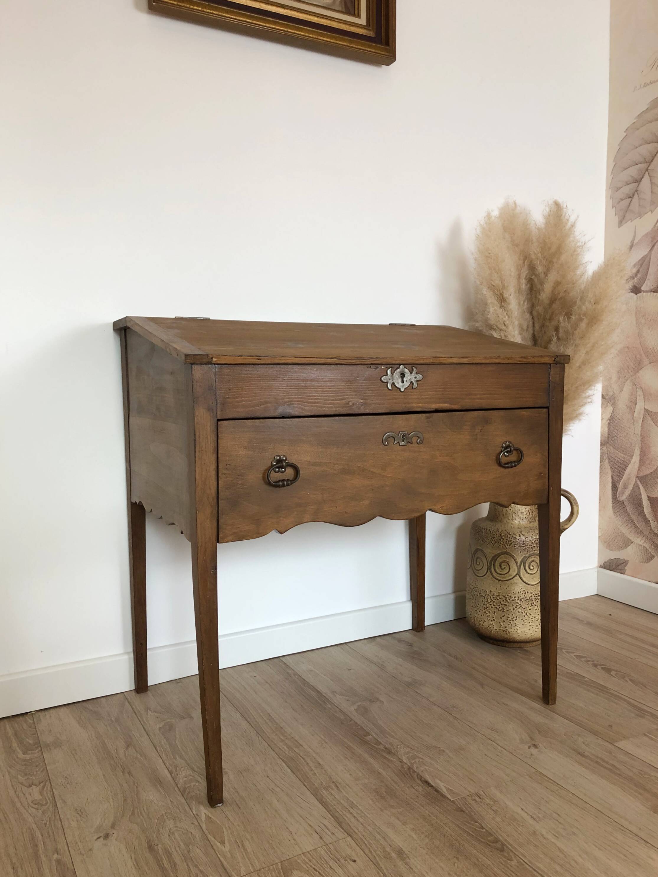 Vintage writing desk in solid pine