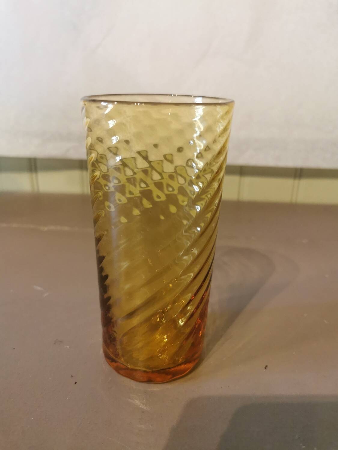 6 vintage glasses with ribbed decoration