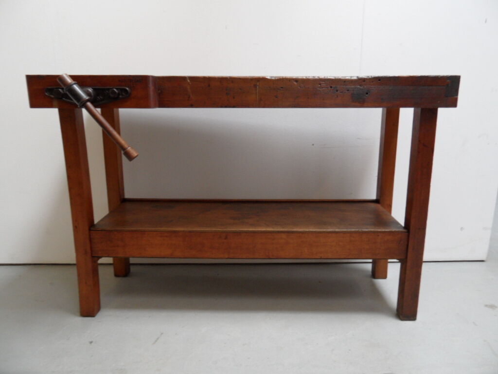 Industrial work bench