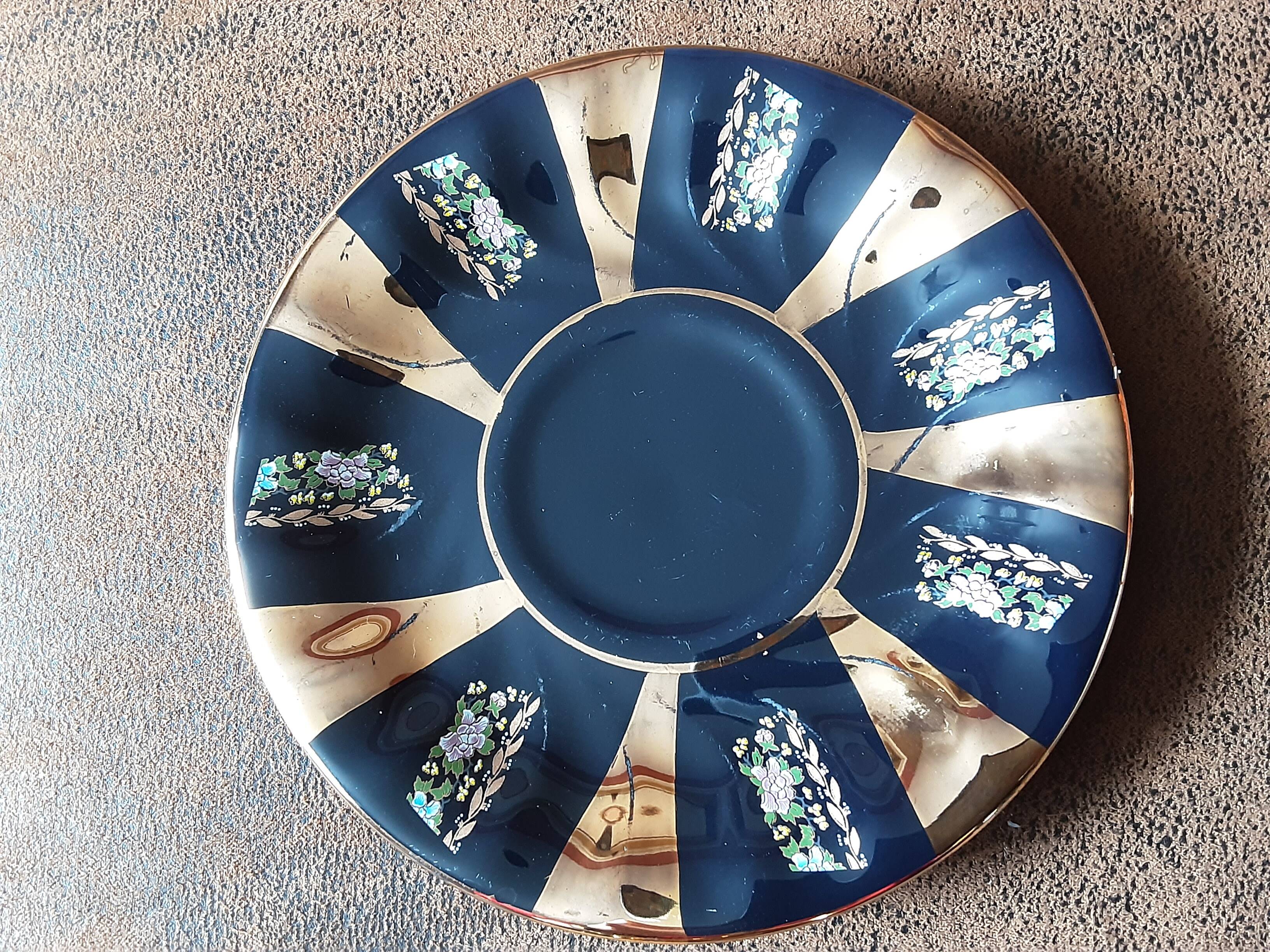 Set of 3 Benju Seramik cups and saucers