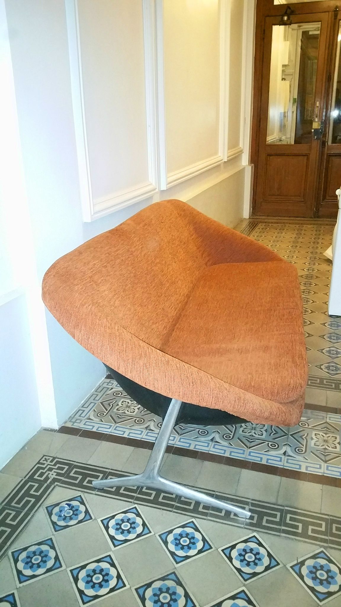 Couch Egg of Walter S. Chenery for Lurashell