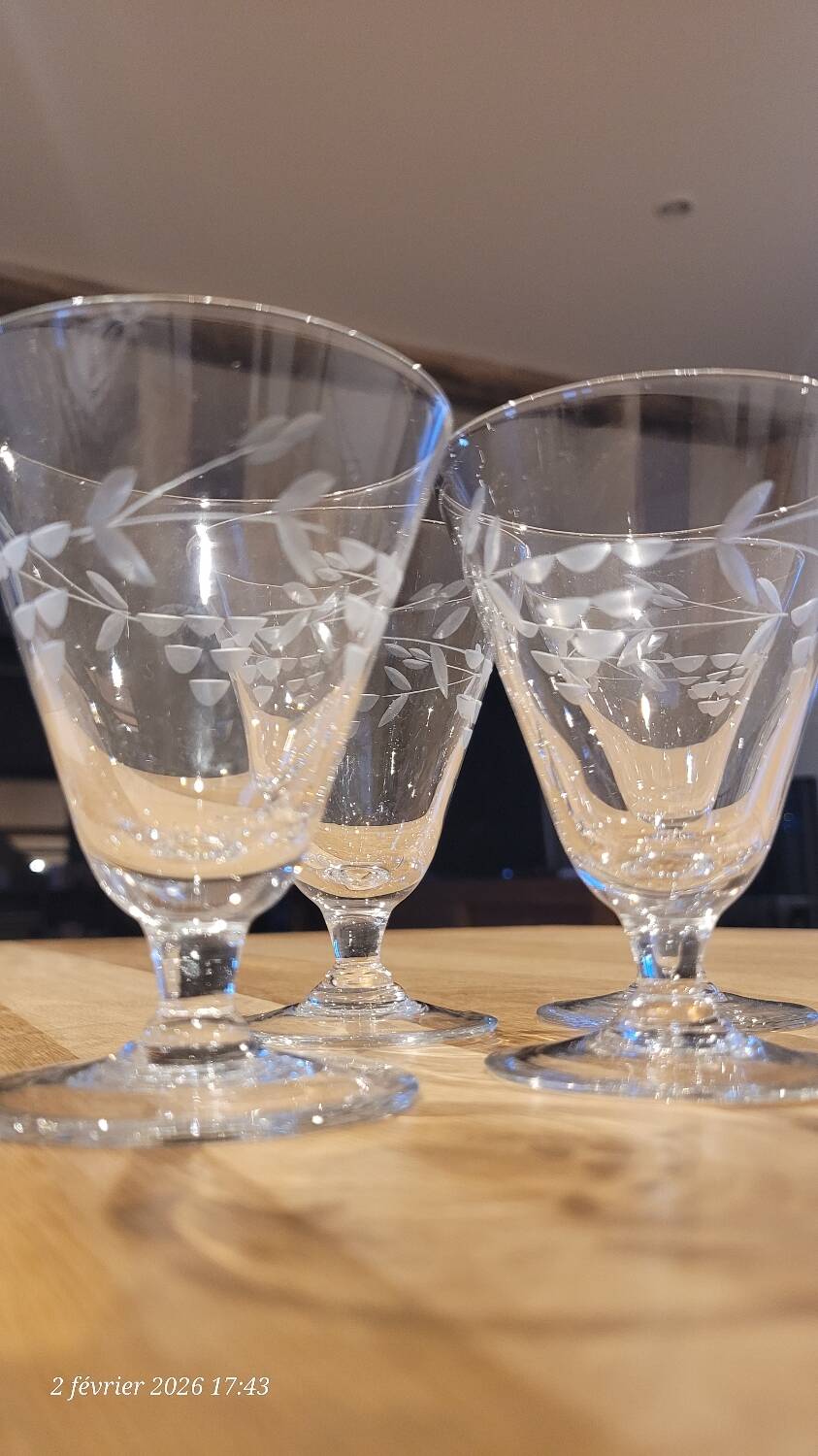 4 antique engraved glass glasses