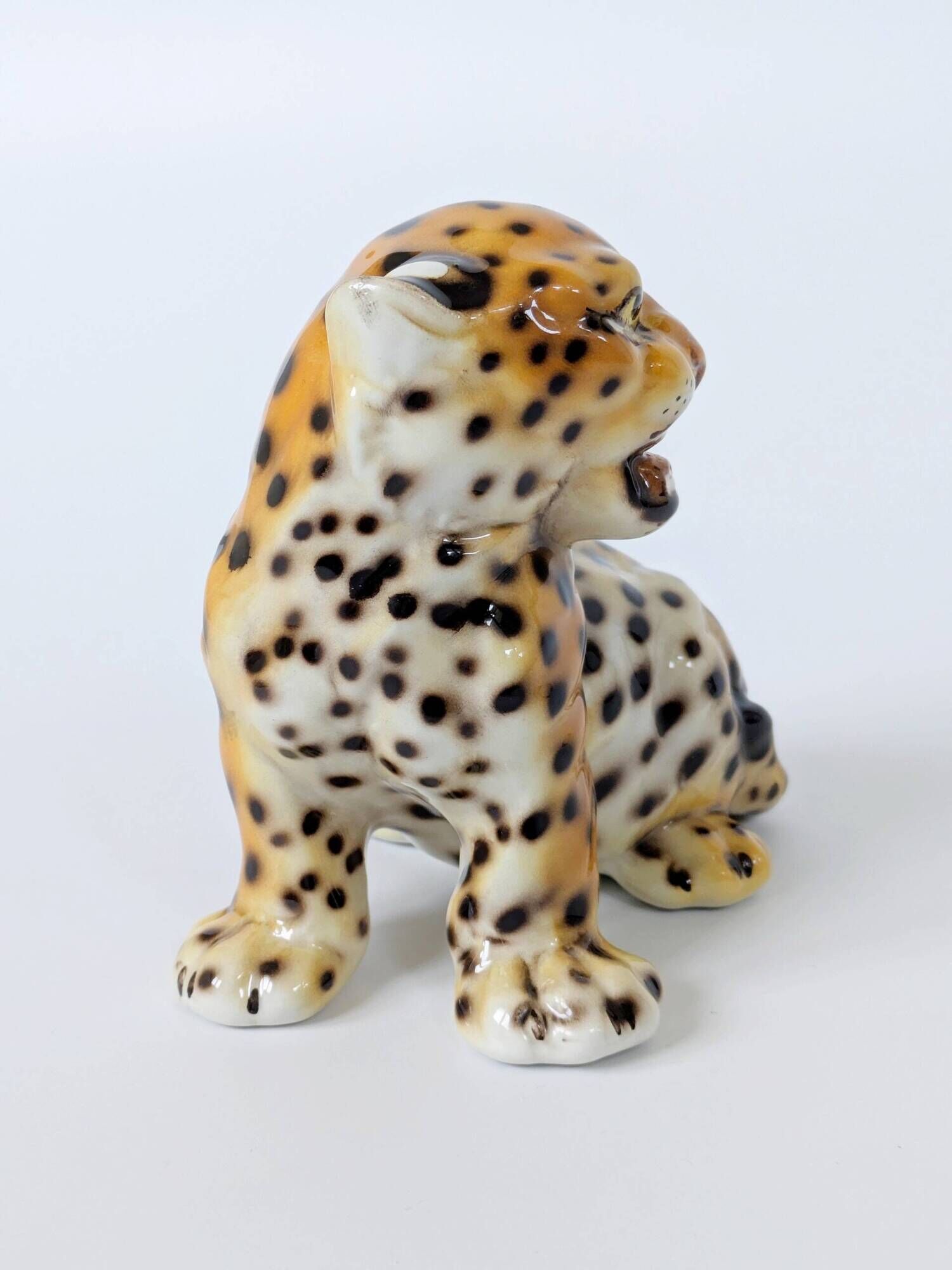 Porcelain leopard statuette, Ronzan, Italy, 1950s
