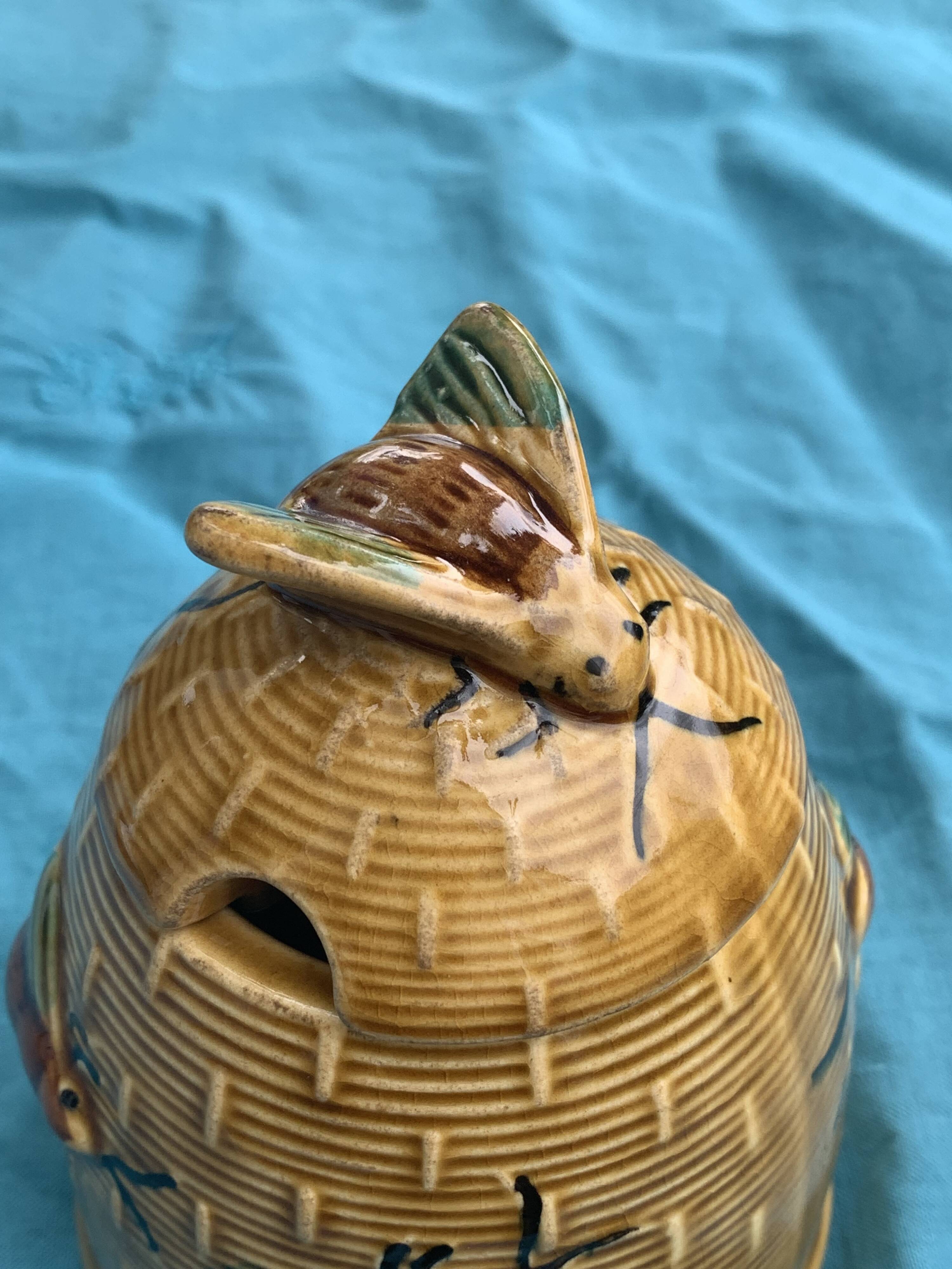 Slush beehive and bee honey pot, enameled ceramic