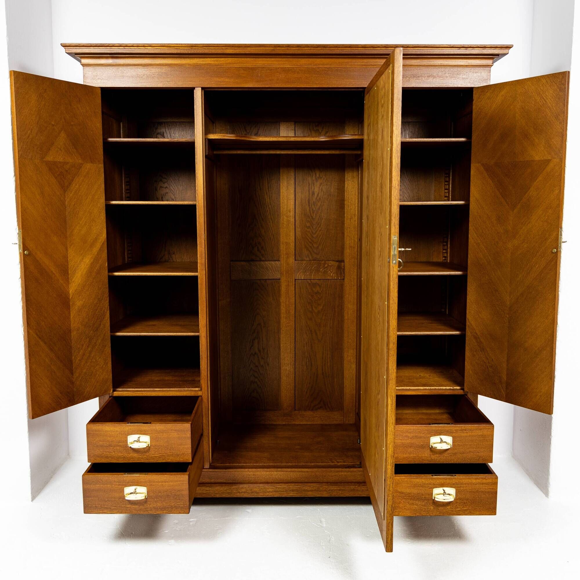 Large Art Nouveau cabinet in marquetry oak 1918-1930