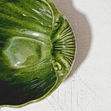 Empty shell-shaped pocket in vintage earthenware