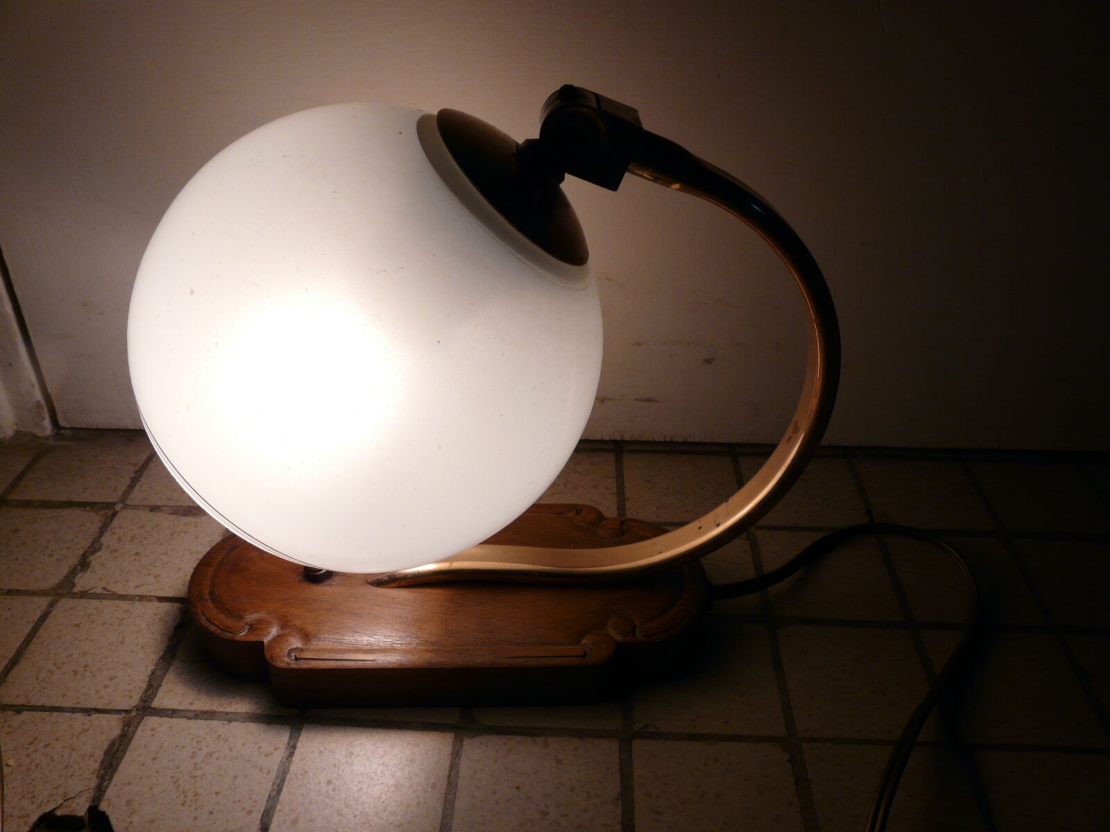 Art deco lamp
