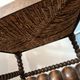 Chaise d’angle ancienne en bois tourné, assise en paille, style rusti