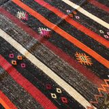 Tapis boho kilim vintage fait à la main