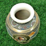 Vase de forme balustre porcelaine   « Satsuma »  Filets Or...