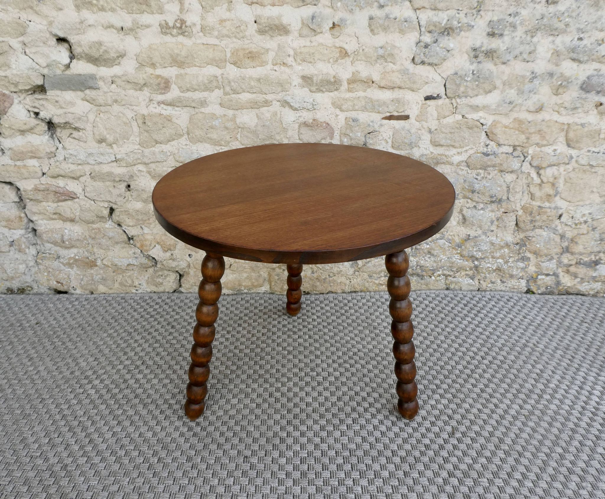 Tripod gueridon with turned wooden legs