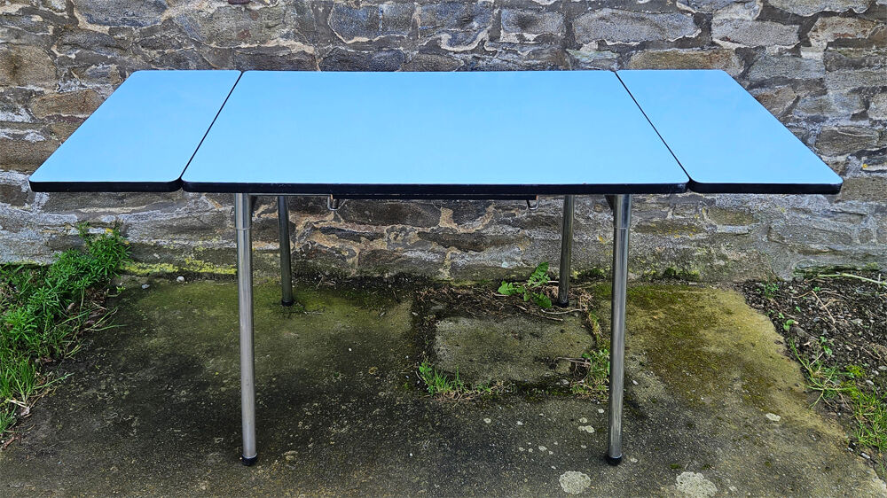 Blue formica set, a table and its 4 chairs, vintage, 60s