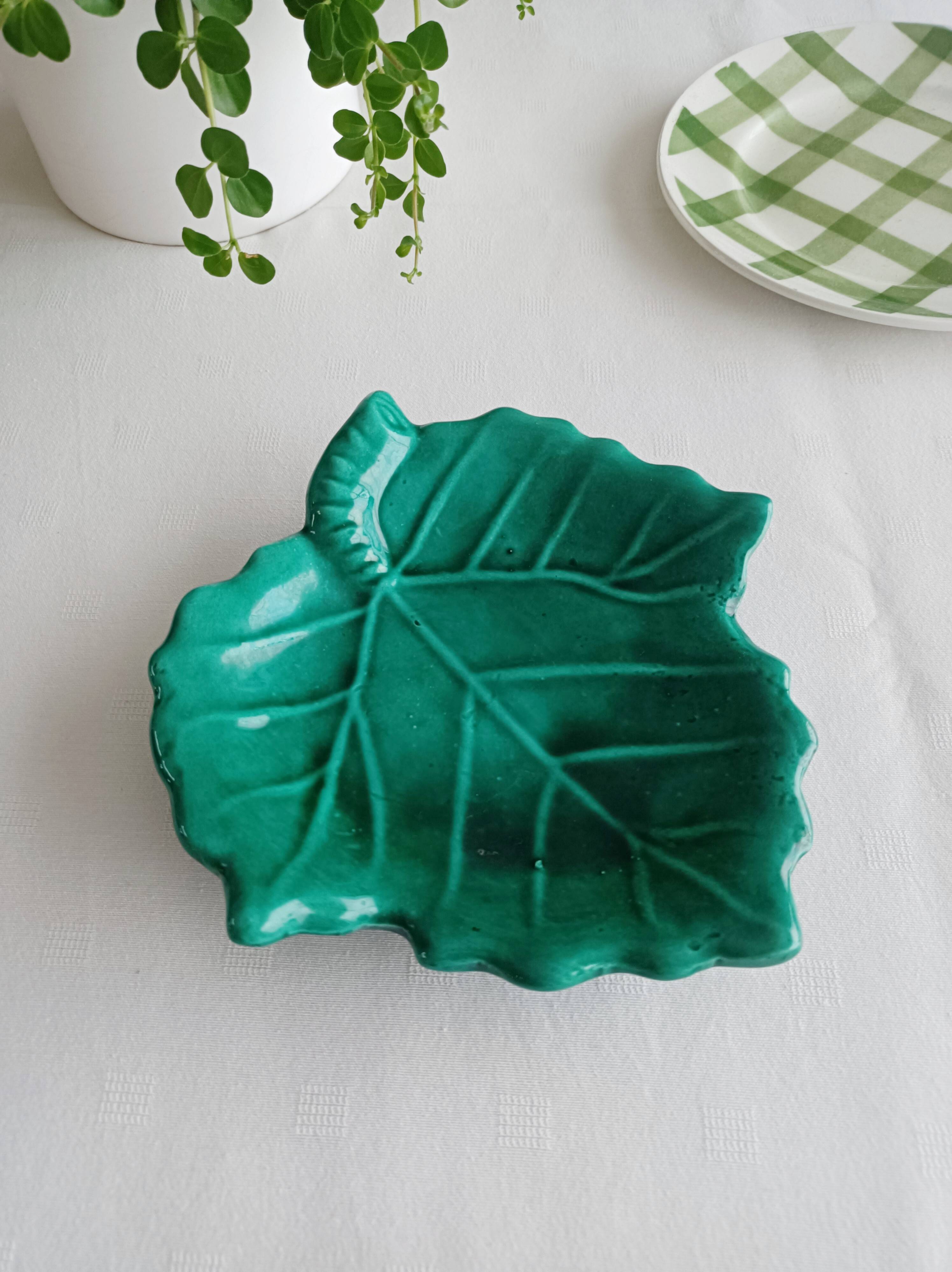 slipcase leaf in slipcase