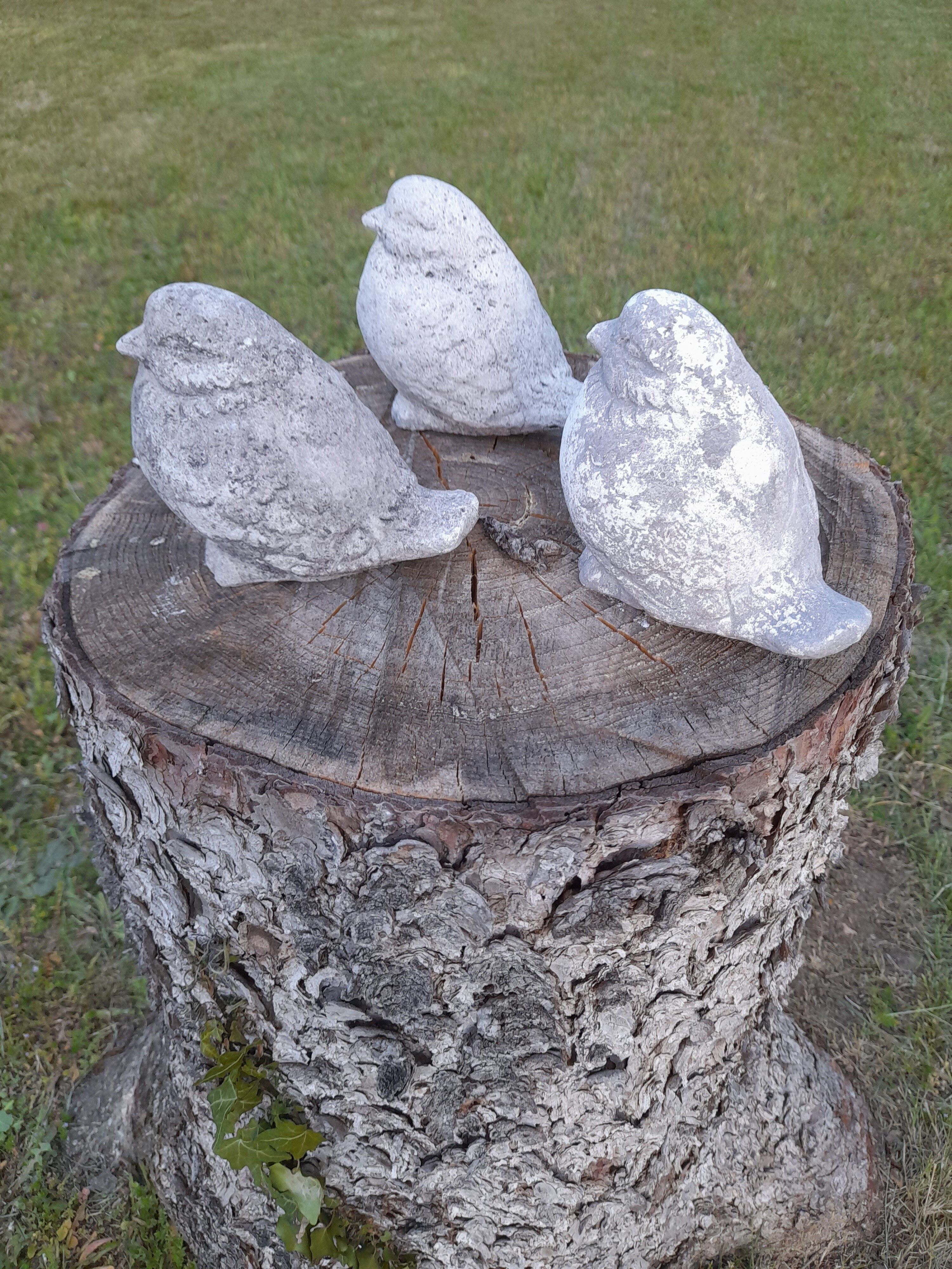 Set of 3 stone garden birds