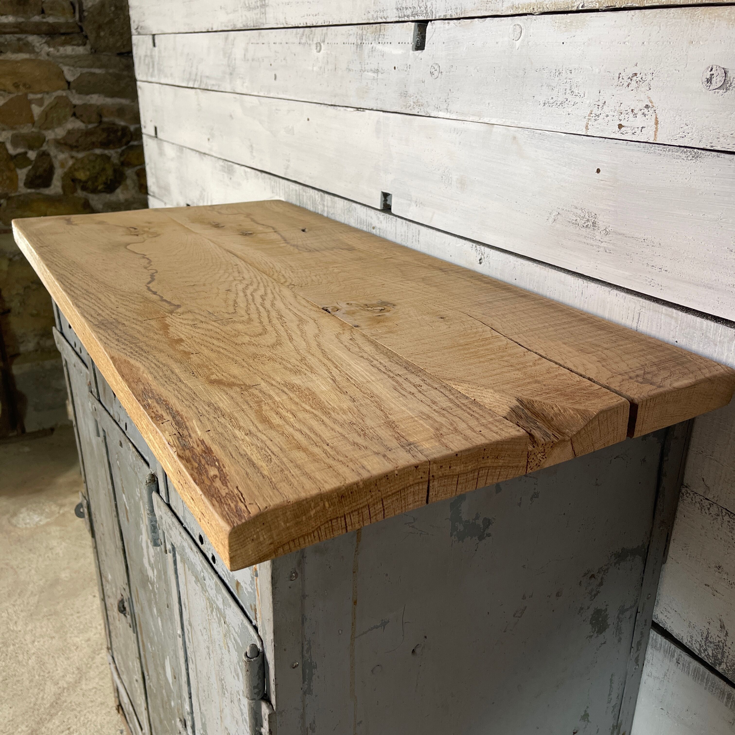 Buffet cloakroom 3 doors