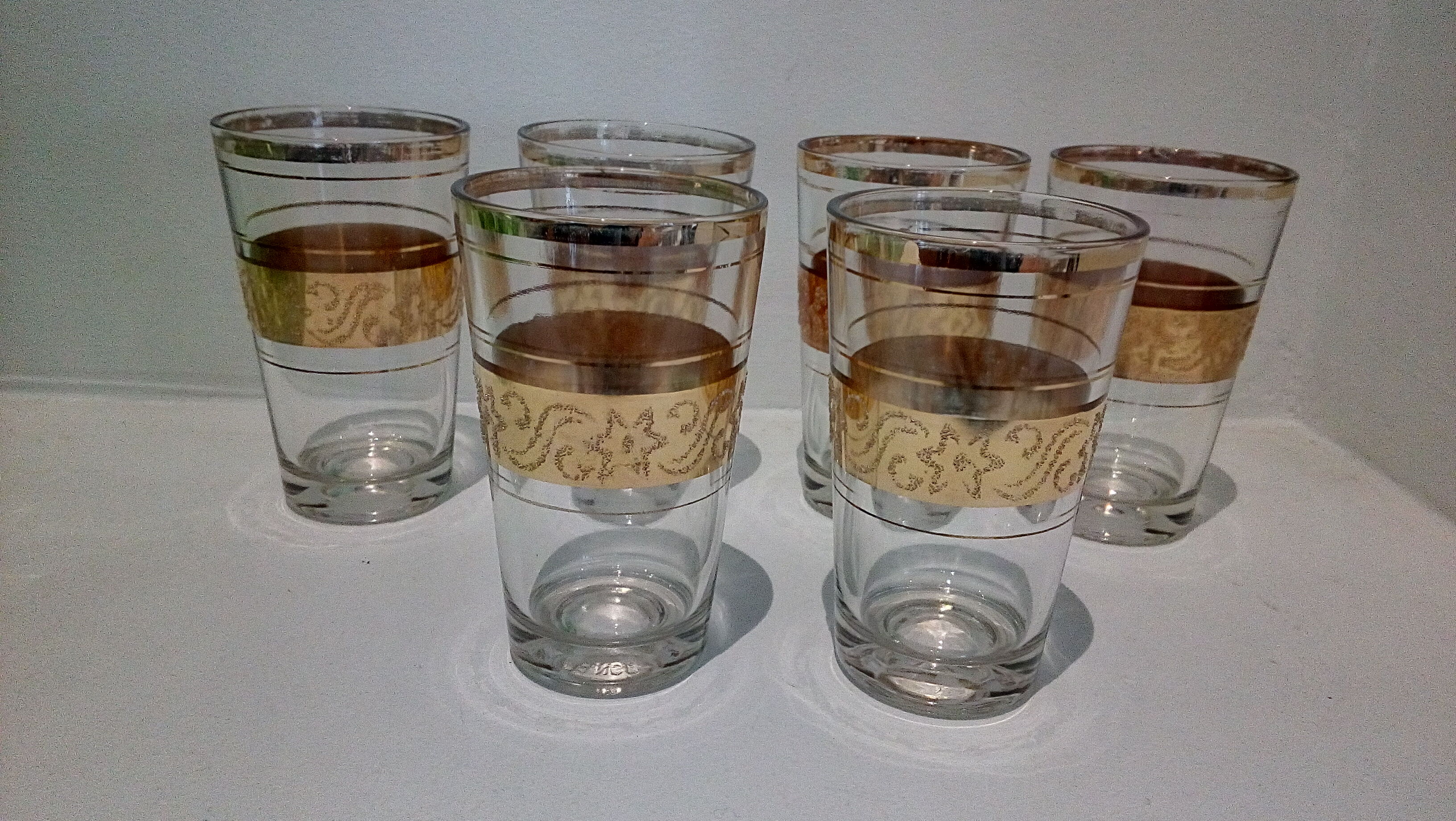 Set of 6 gold aperitif tea glasses - granita