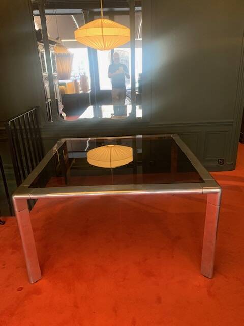 Square table