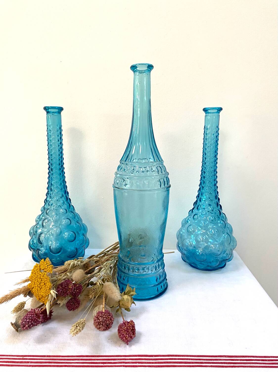 Bouteille en verre d'Empoli bleu, Italie années 60