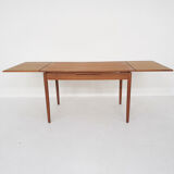 Scandinavian modern teak extendable dining table, 1960's