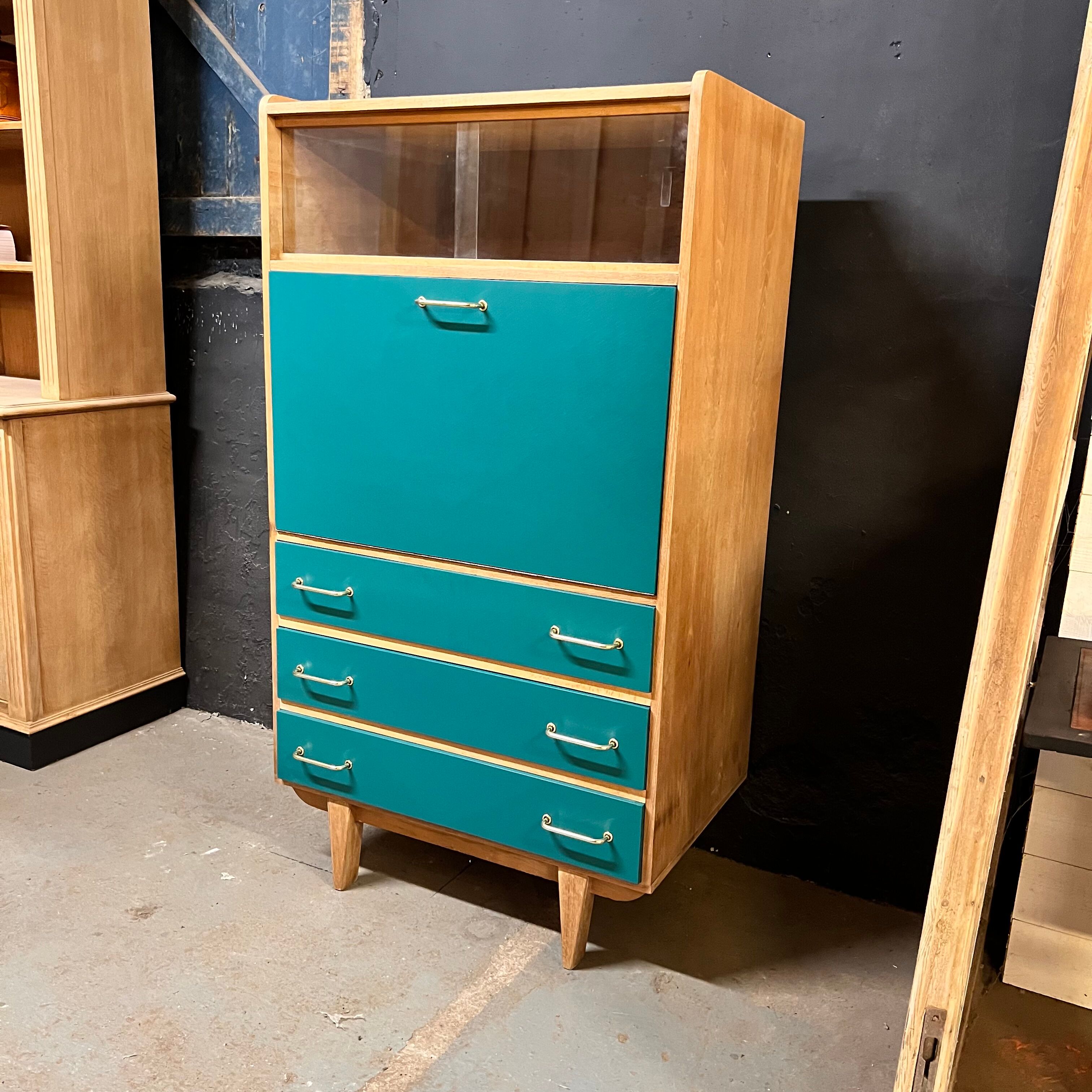 Scandinavian Secretary 1960