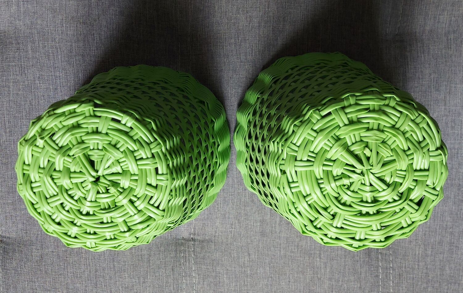 Pair of scoubidou pot covers