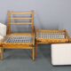 Paire de chaises et pouf « Hunting » restaurés par Uno et Osten Kristiansson des années 1950