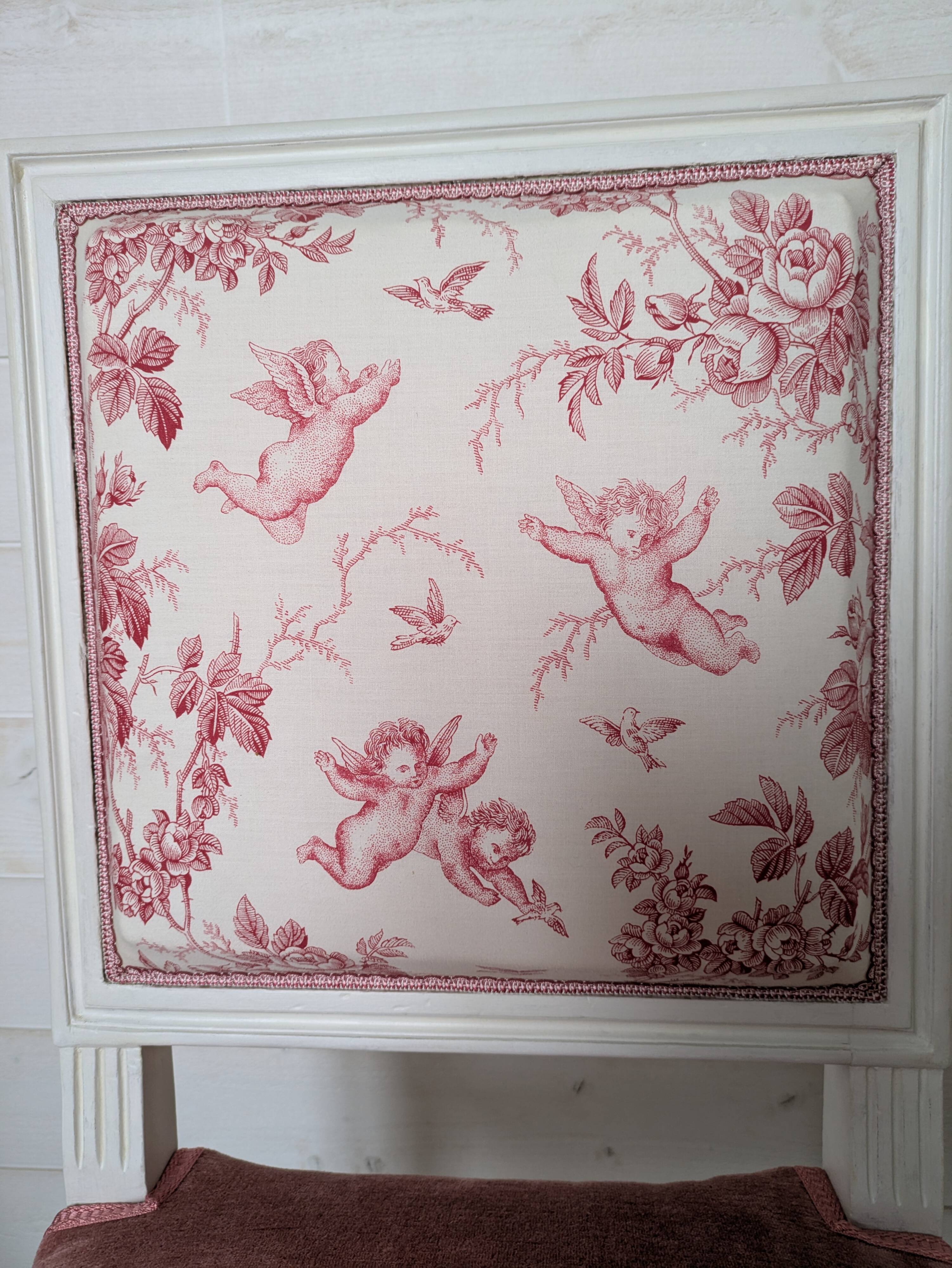 Chaise de style Louis XVI rénovée