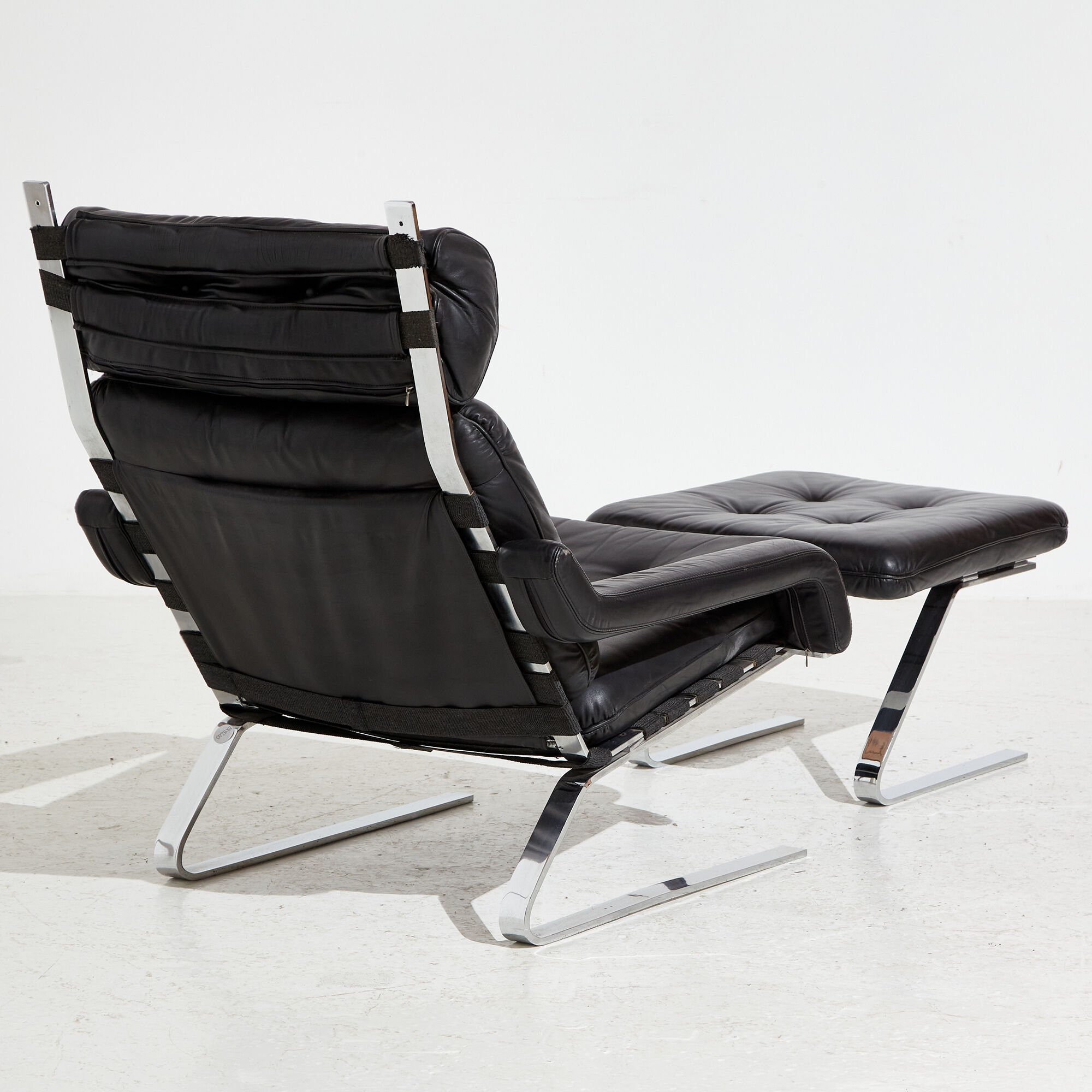 Leather lounge chair with ottoman by reinhold adolf for cor mk9220