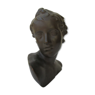 Child bust