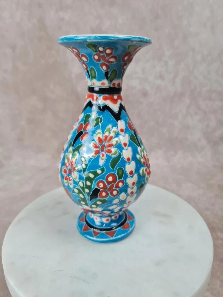 Hand-painted ceramic vase, oriental style.