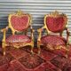 paire de fauteuils d'apparat en bois doré