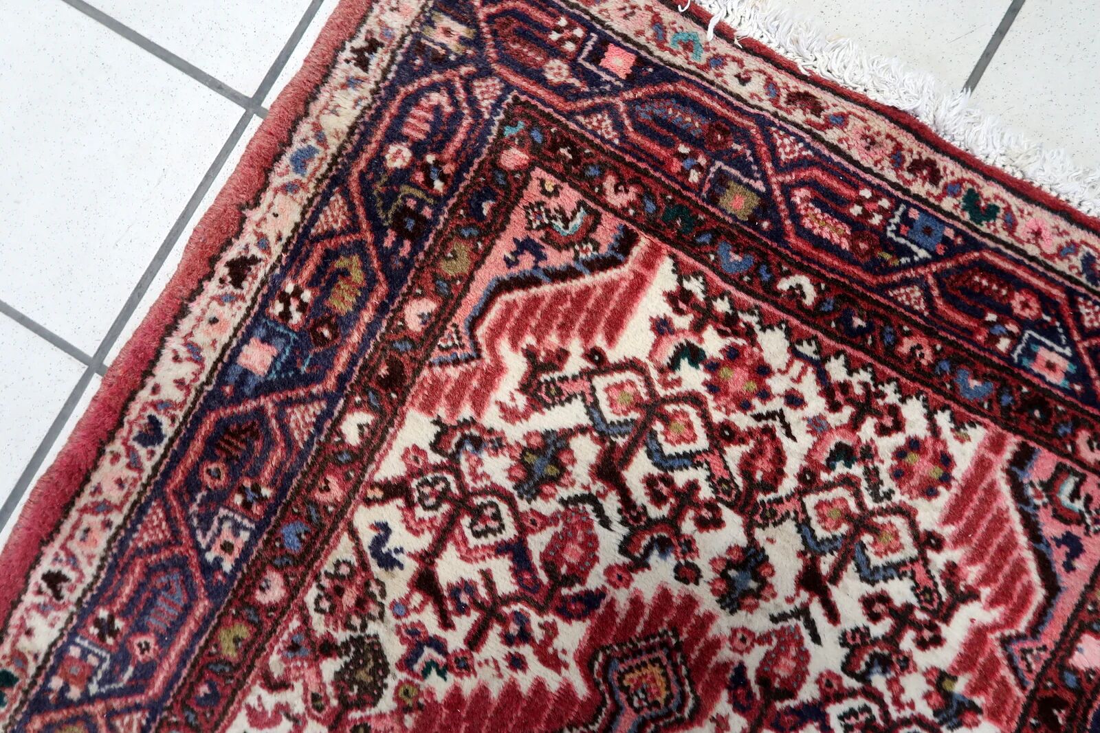 Handmade vintage Persian Hamadan rug 2.5' x 4' (77cm x 124cm), 1970s