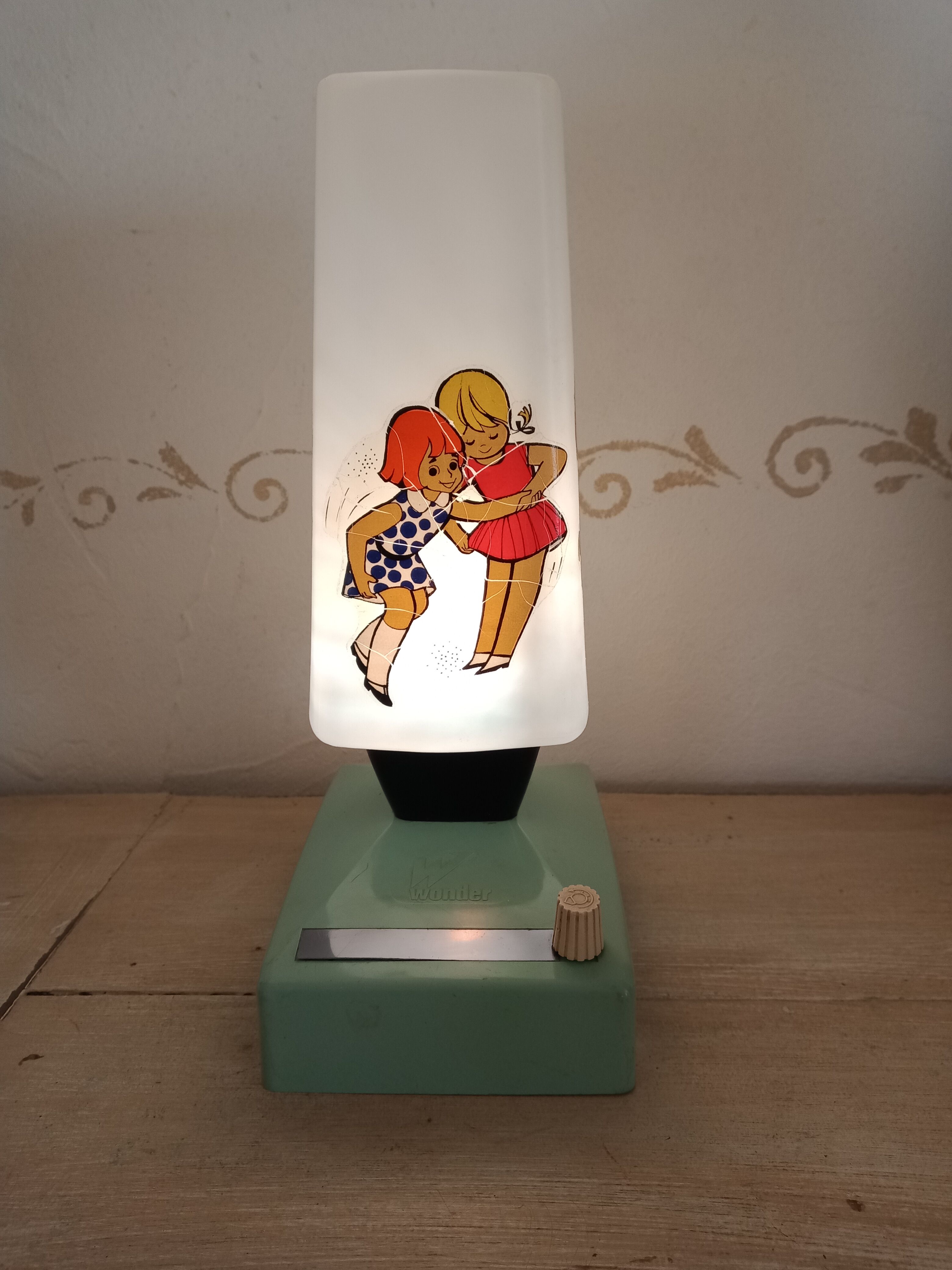 WONDER children's night light lamp