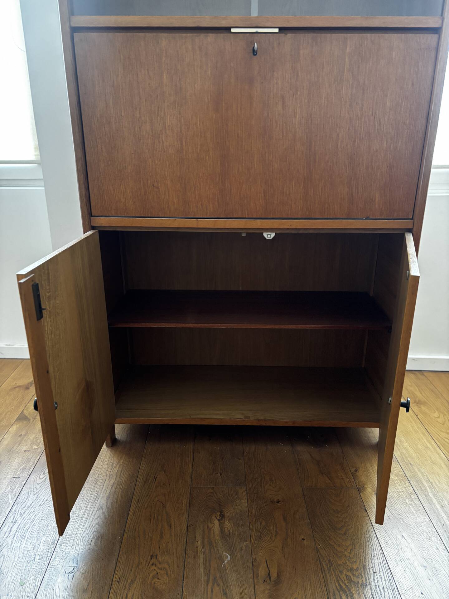 Desk / Secretary in wood from the 60s-70s