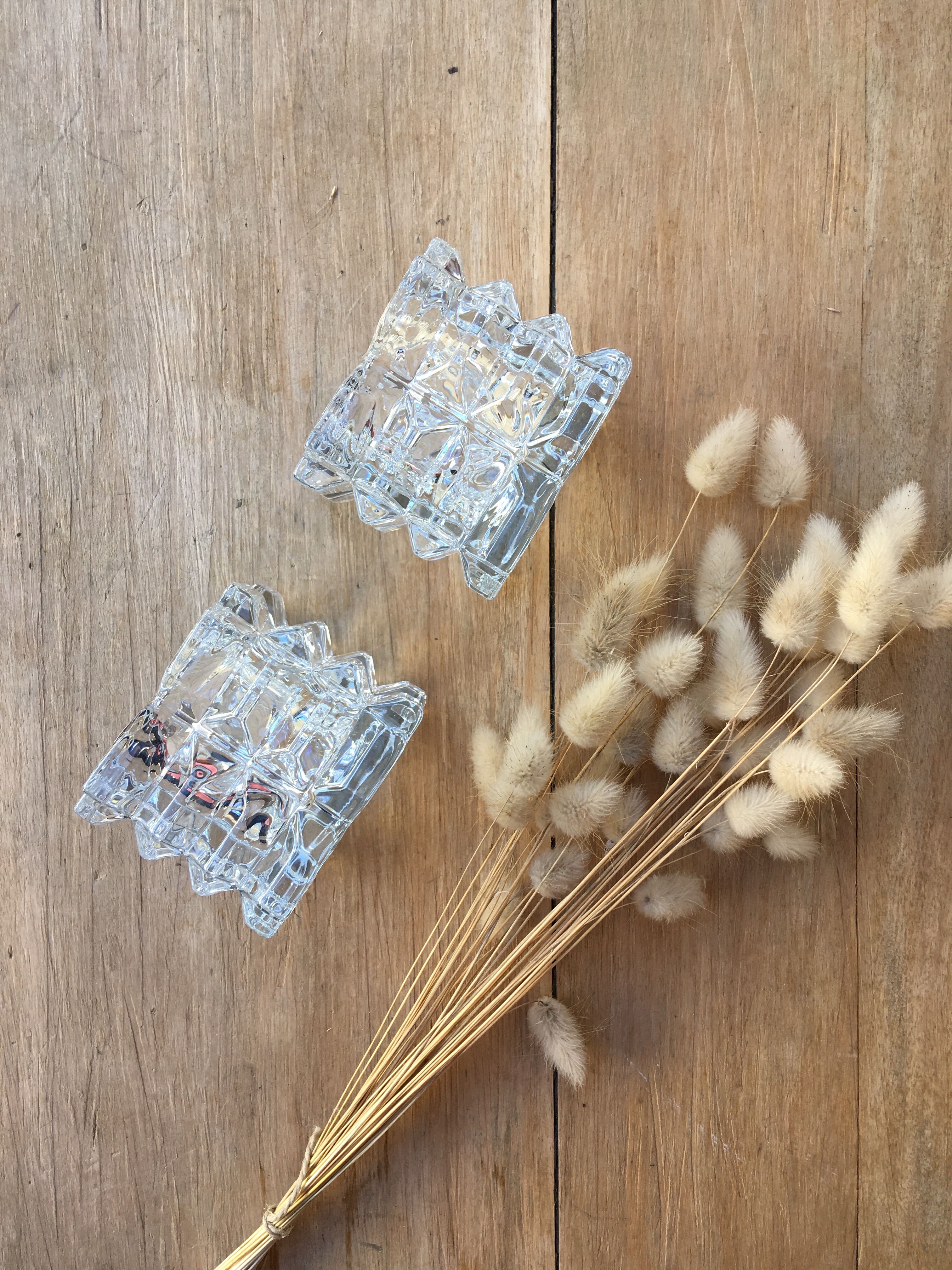 Pair of square photophores